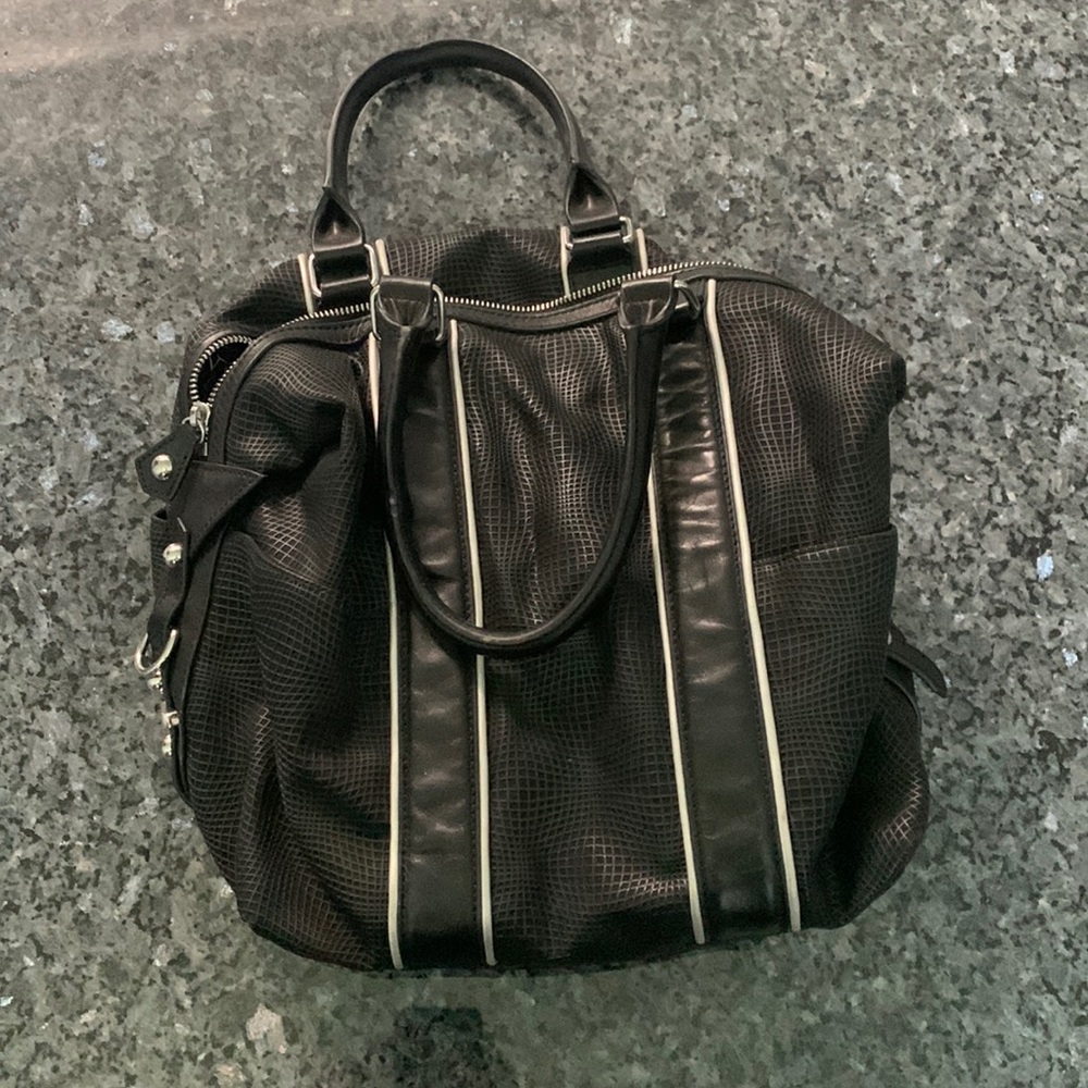 Full leather Black and white lamb carry bag